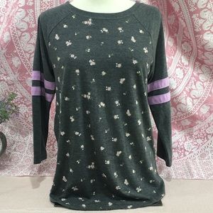 NWT Arizona Jean Co. Grey Floral Crew Neck Shirt